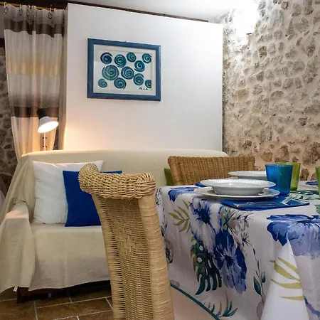 Apartment Magacirce In Centro Storico San Felice Circeo
